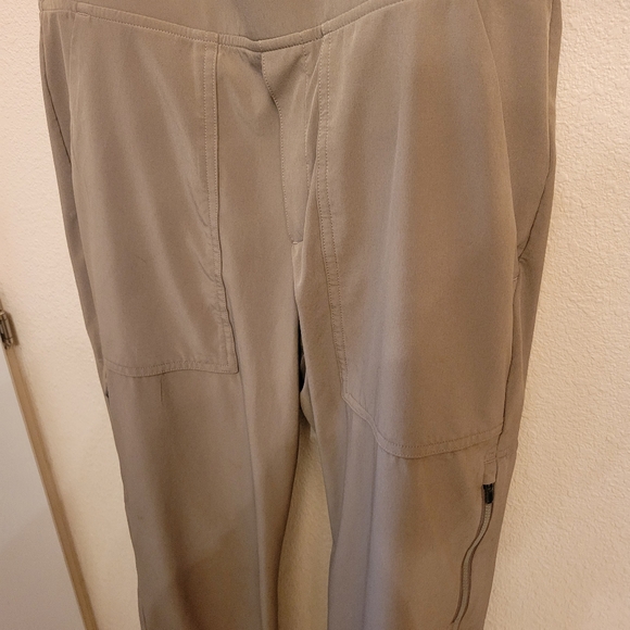 Athleta Brooklyn Utility Pant - size 10, tan (pyrite) - Picture 3 of 6